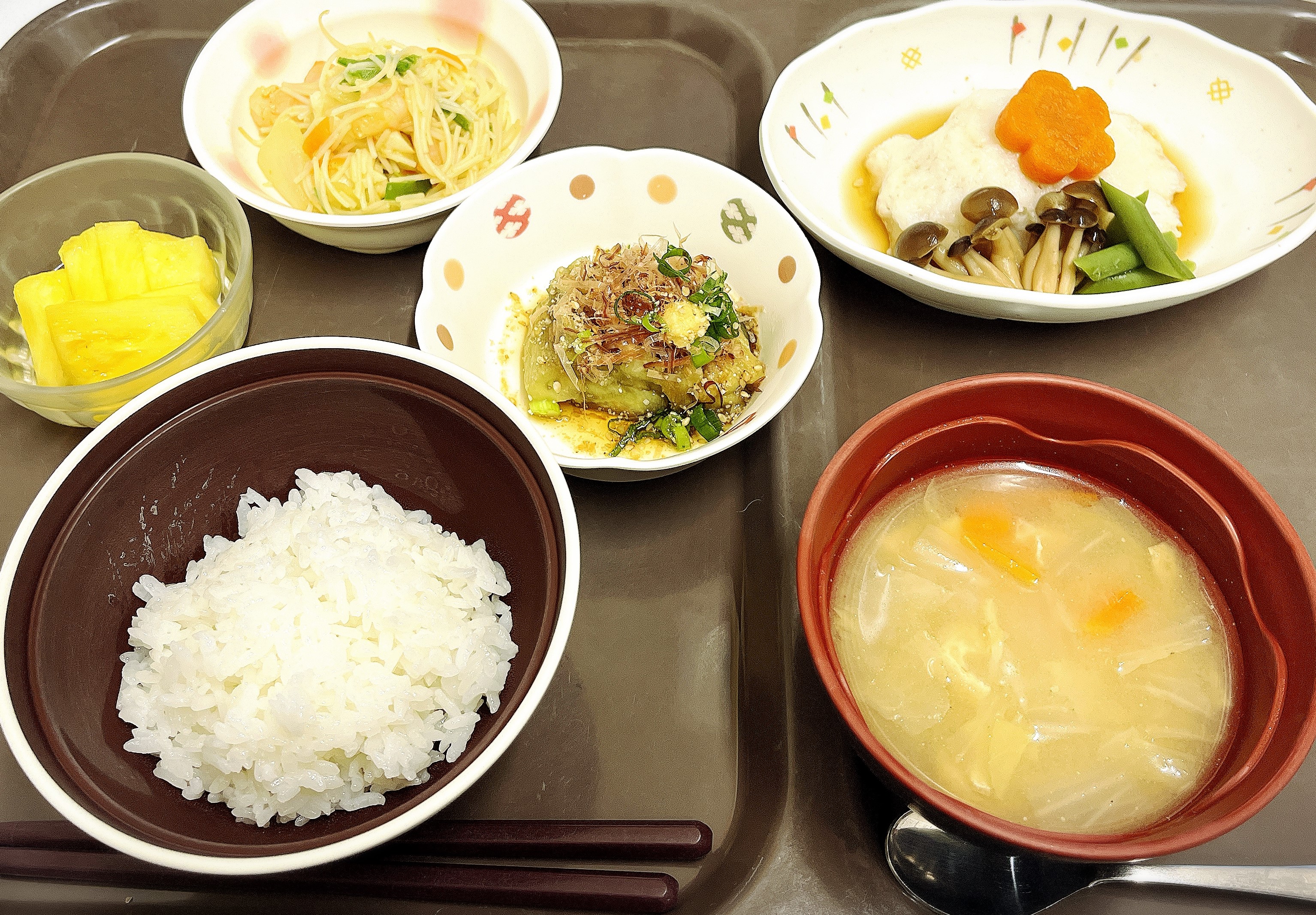 火曜 昼食