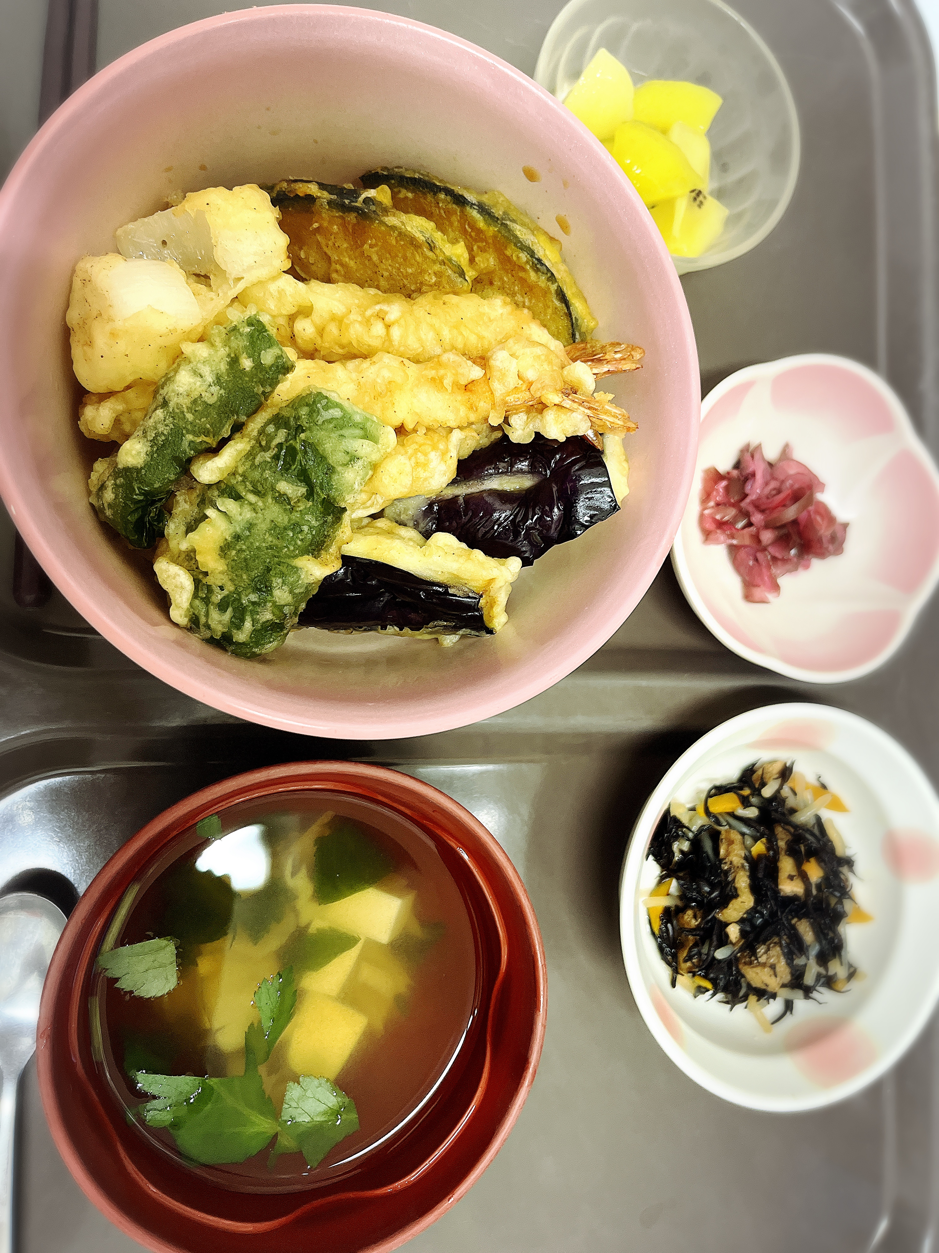 火曜 昼食